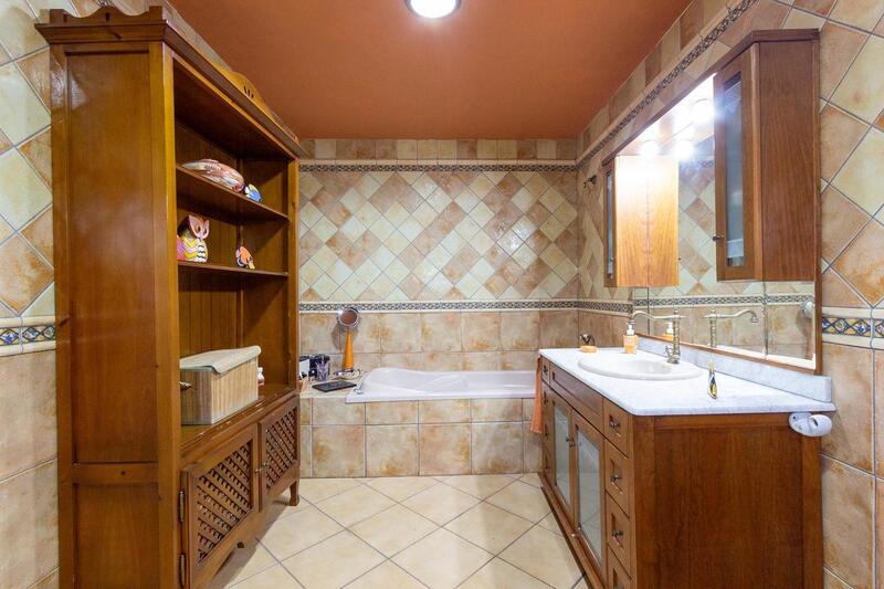 4 Cuarto Villa en venta