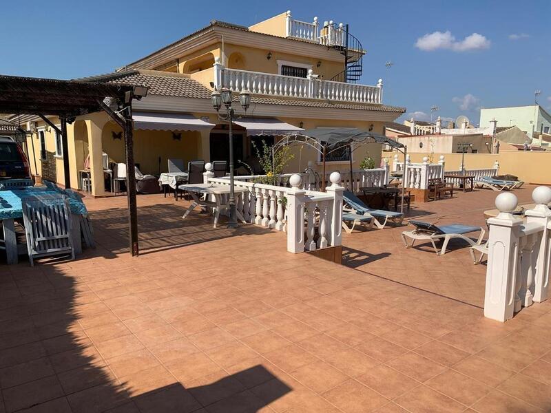 6 Cuarto Villa en venta