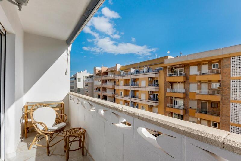 Apartamento en venta en Torrevieja, Alicante