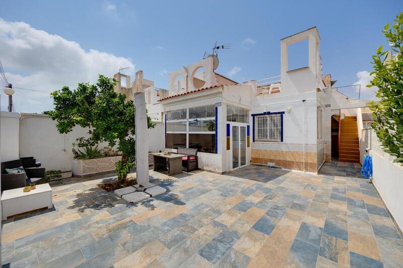 Maison de Ville à vendre dans Torrevieja, Alicante