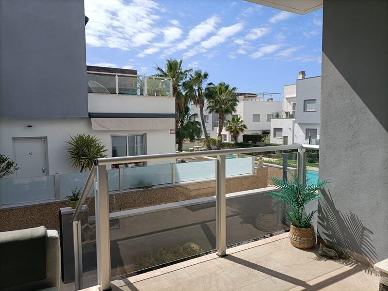 2 Cuarto Villa en venta