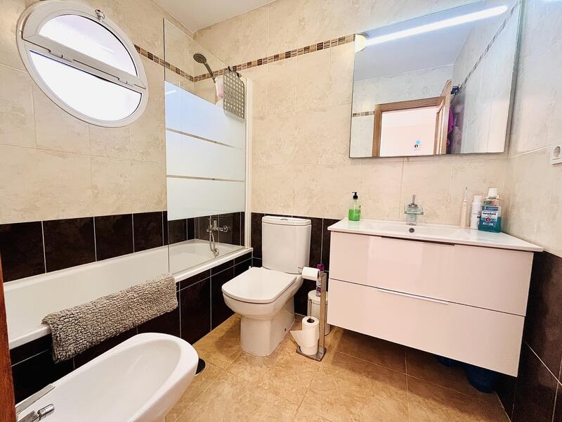 3 Schlafzimmer Stadthaus zu verkaufen