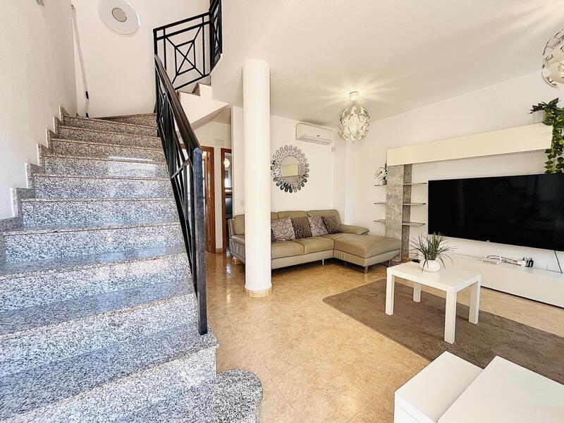 3 Schlafzimmer Stadthaus zu verkaufen
