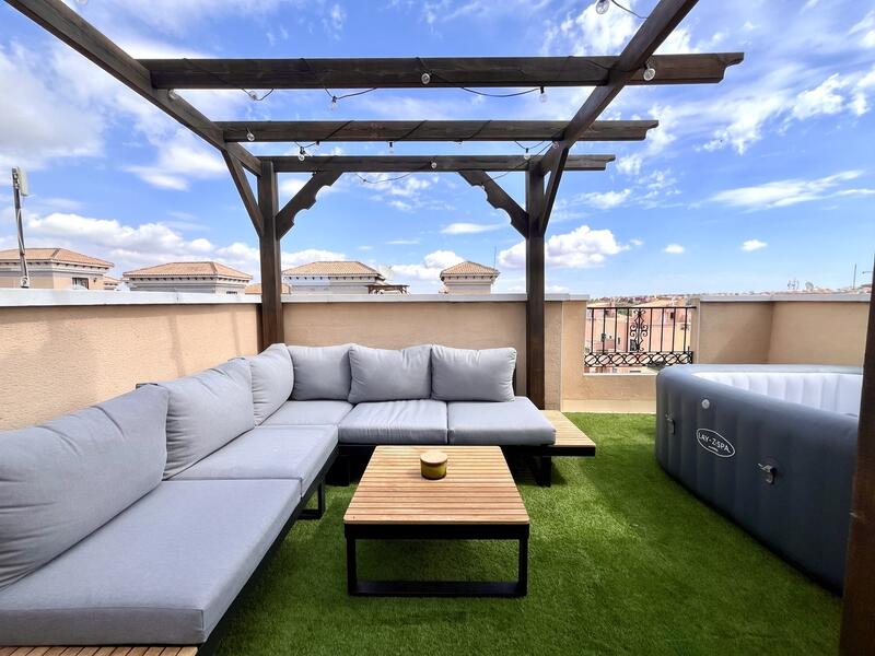 3 bedroom Townhouse for sale