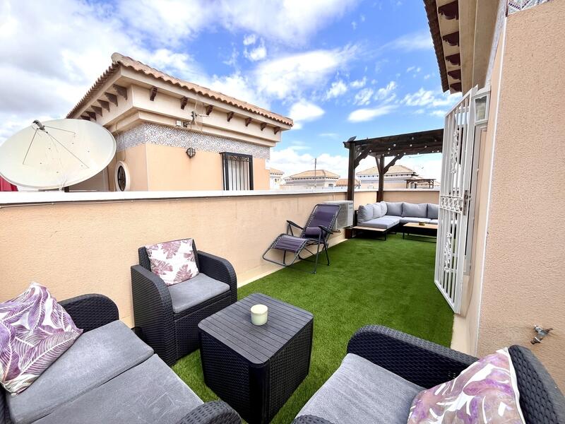 3 bedroom Townhouse for sale