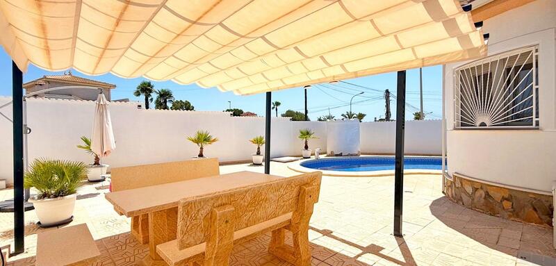 3 bedroom Villa for sale