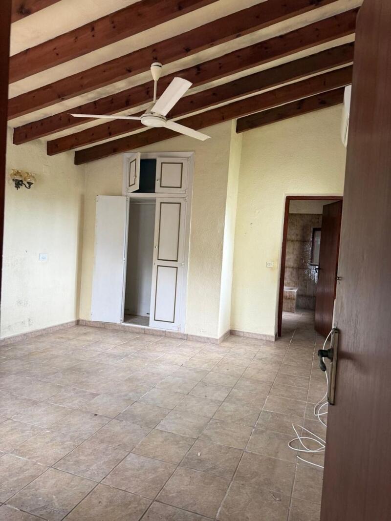 3 bedroom Townhouse for sale
