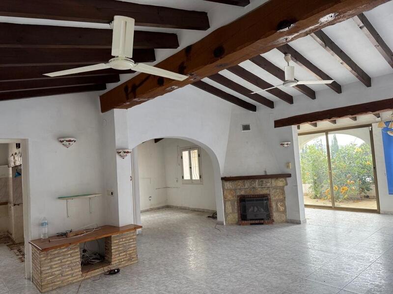 3 bedroom Townhouse for sale