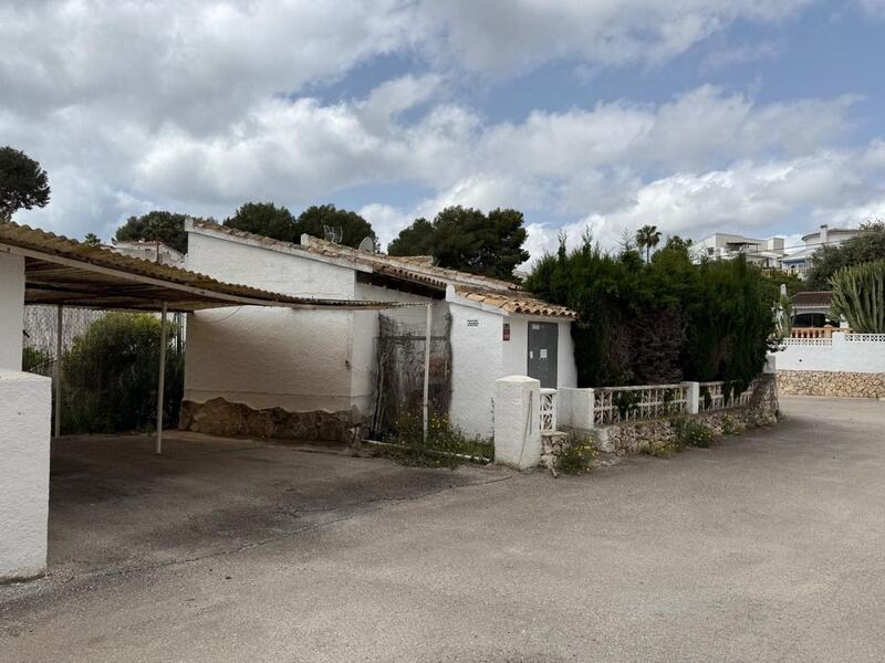 3 bedroom Townhouse for sale