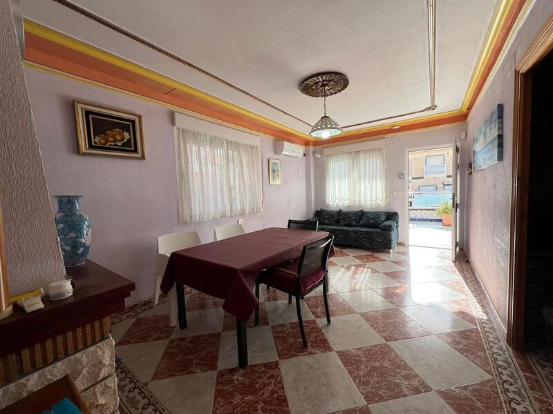 3 bedroom Townhouse for sale