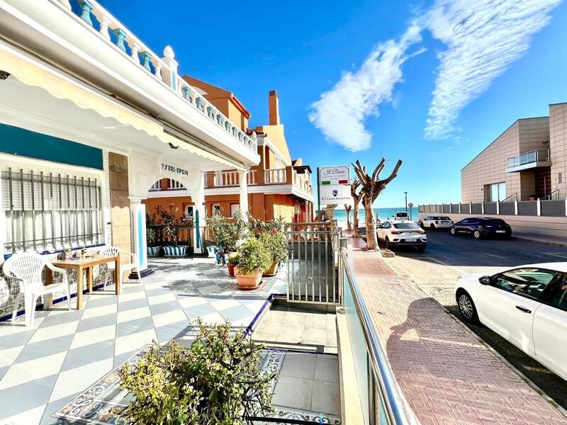 3 bedroom Townhouse for sale