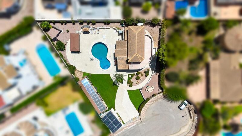 4 Cuarto Villa en venta