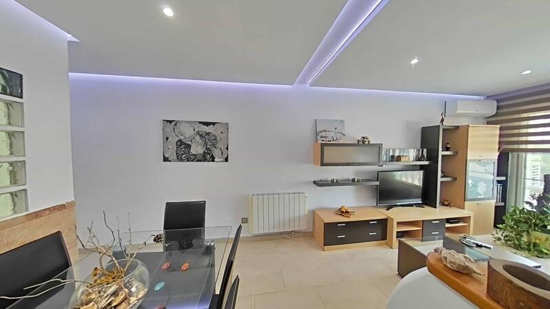 2 slaapkamer Appartement Te koop