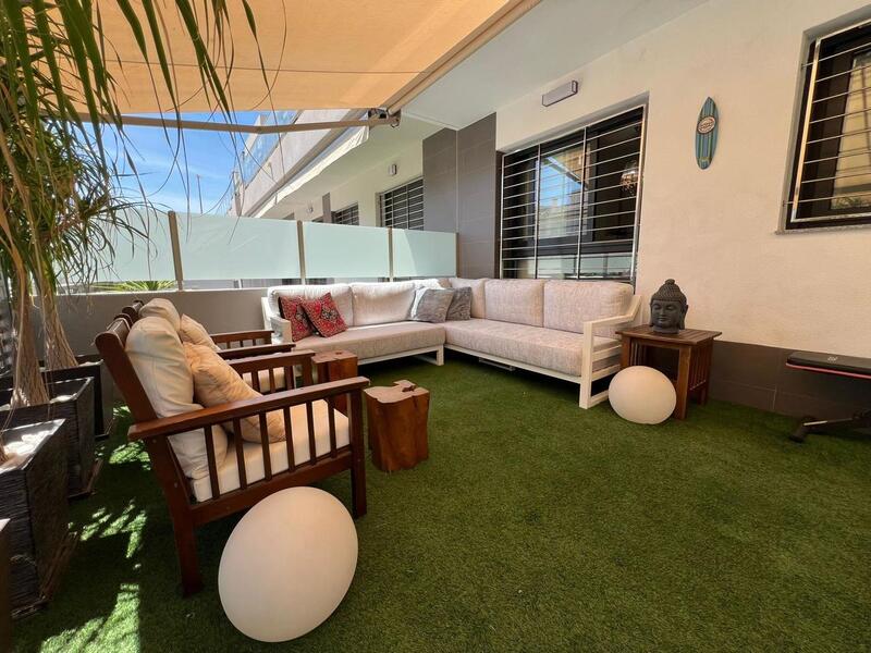 Villa Te koop in Pilar de la Horadada, Alicante