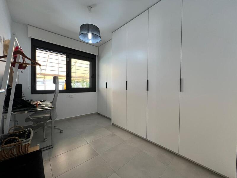 2 Cuarto Villa en venta