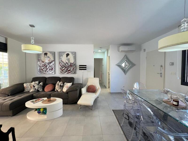 2 Cuarto Villa en venta