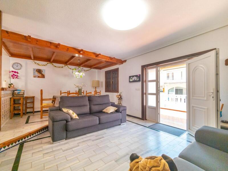 3 Schlafzimmer Stadthaus zu verkaufen