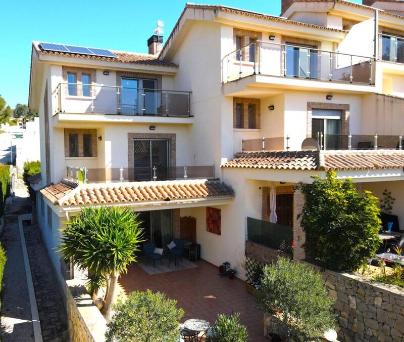 Stadthaus zu verkaufen in Calpe, Alicante