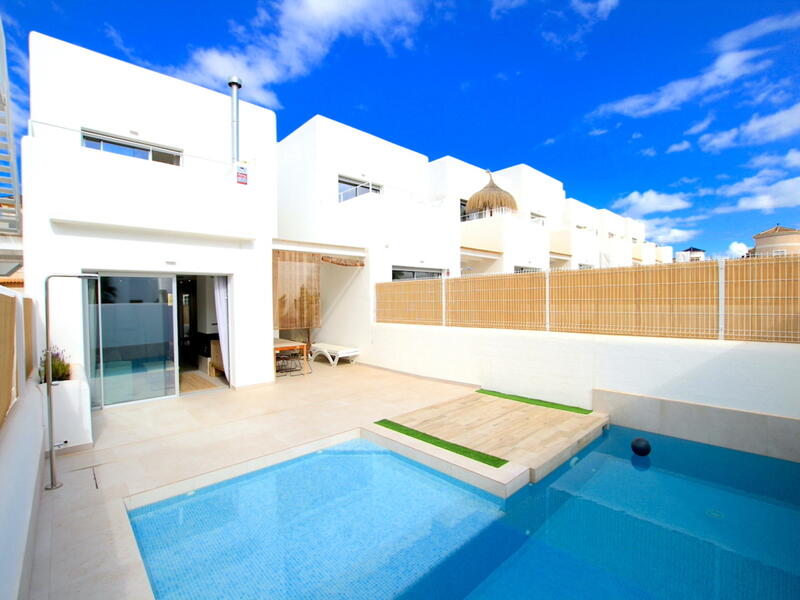 Villa à vendre dans La Marina, Alicante