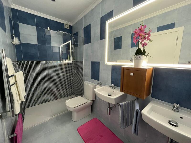 6 chambre Villa à vendre