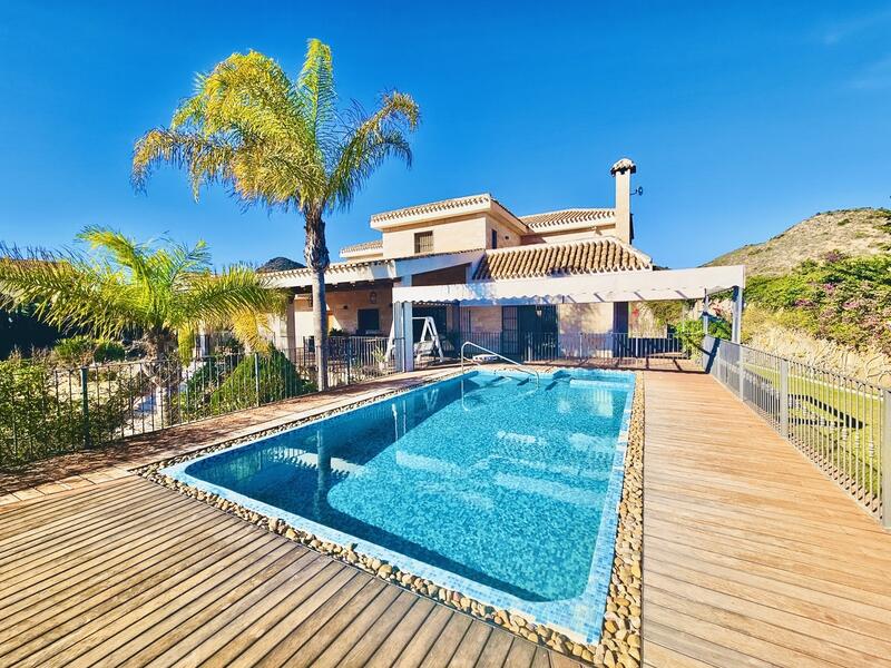 5 chambre Villa à vendre