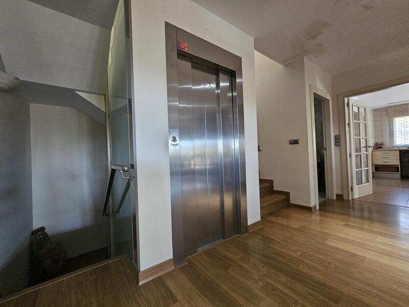 5 chambre Villa à vendre