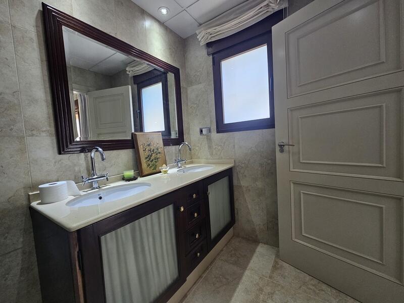5 chambre Villa à vendre