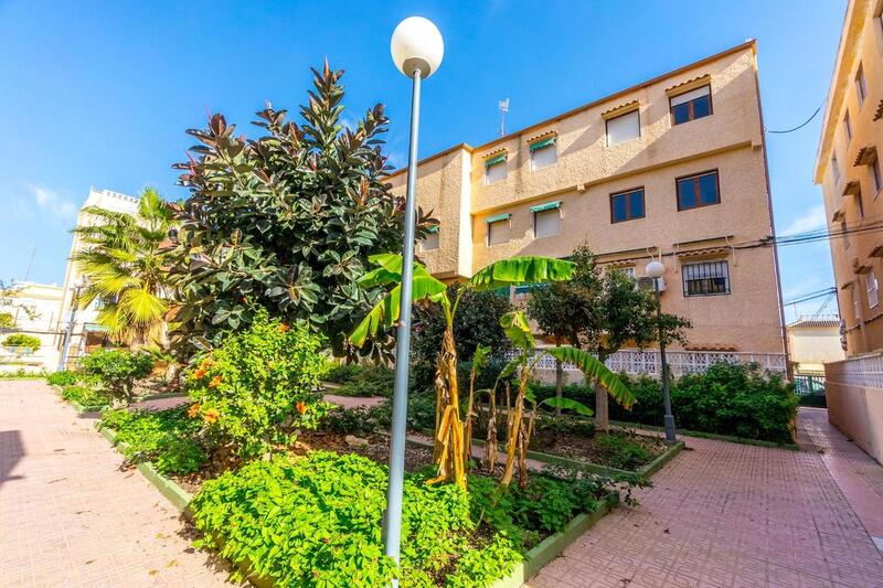2 slaapkamer Appartement Te koop