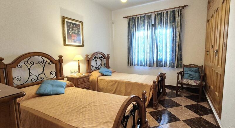 4 Cuarto Villa en venta