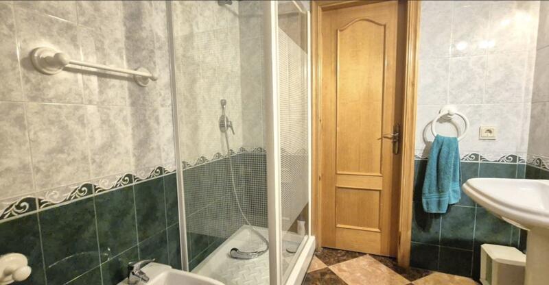 4 Cuarto Villa en venta