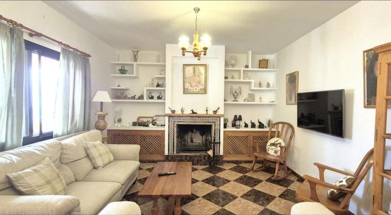4 Cuarto Villa en venta