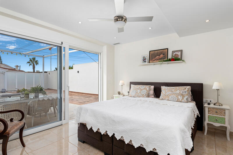 4 Schlafzimmer Villa zu verkaufen