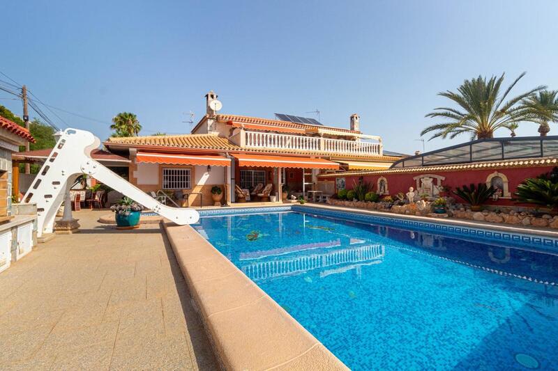5 slaapkamer Villa Te koop