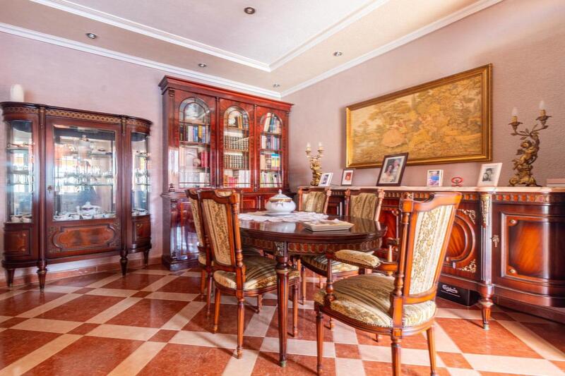 5 slaapkamer Villa Te koop