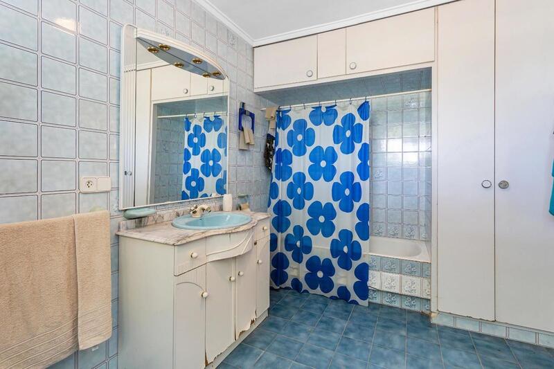 6 спальная комната вилла продается