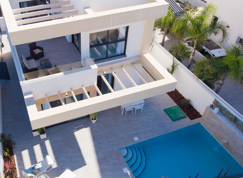 Villa til salgs i Los Montesinos, Alicante