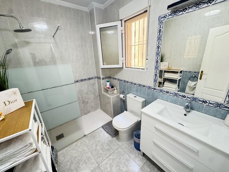 2 Schlafzimmer Villa zu verkaufen