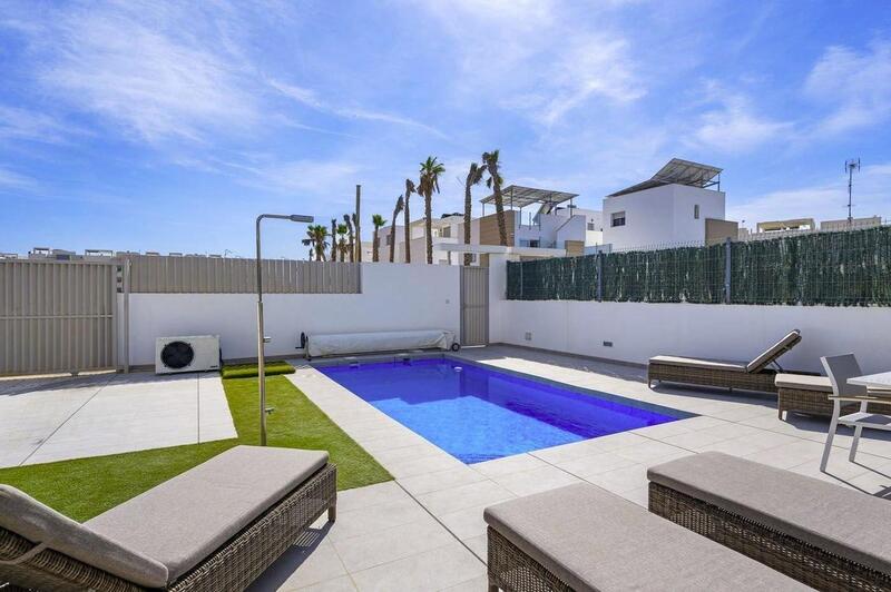 3 Cuarto Villa en venta