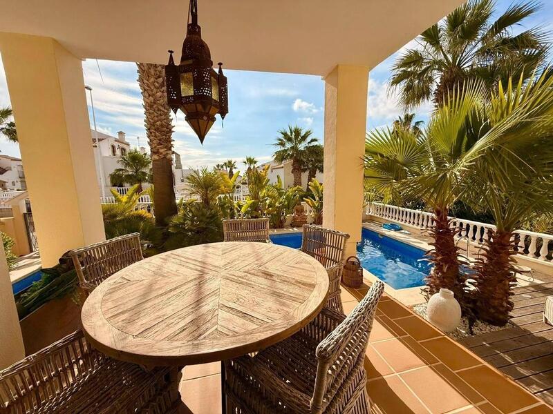 3 Cuarto Villa en venta