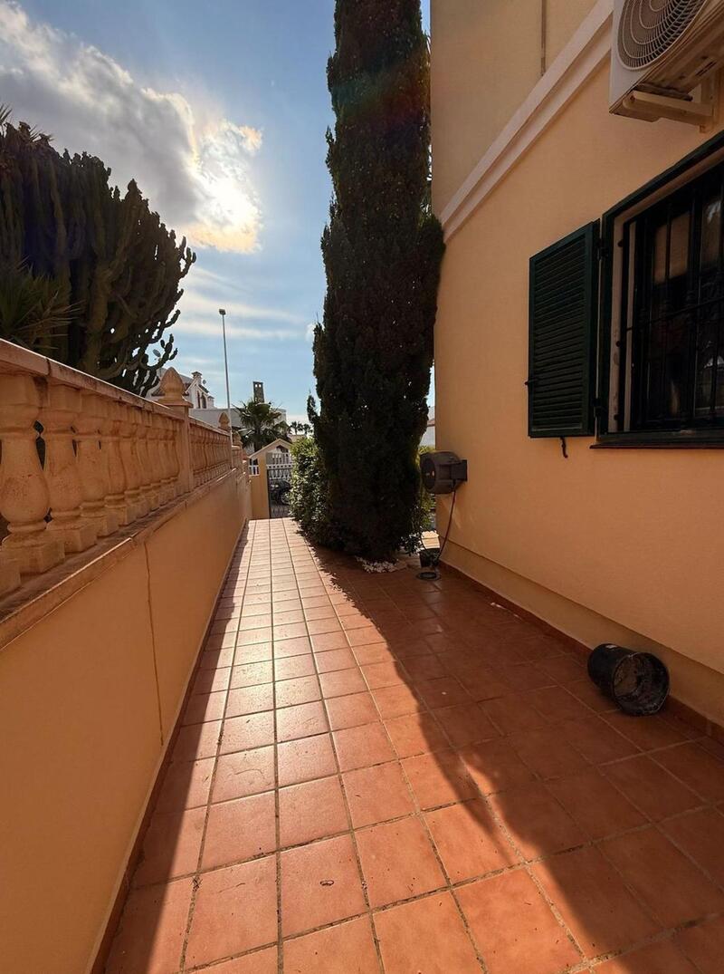 3 Cuarto Villa en venta