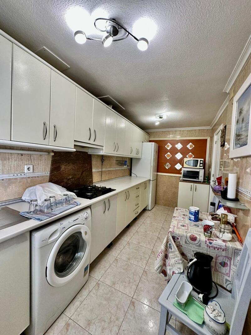 2 спальная комната вилла продается