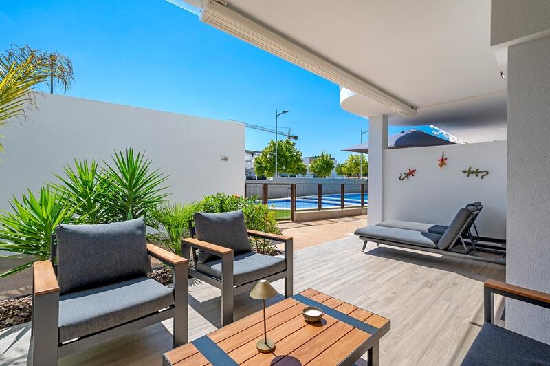 квартира продается в Pilar de la Horadada, Alicante