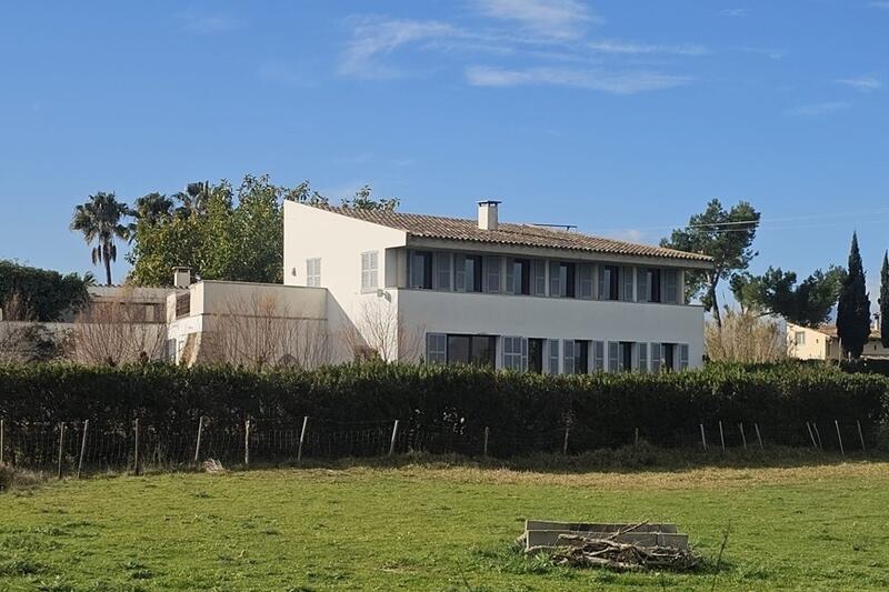4 Schlafzimmer Landhaus zu verkaufen
