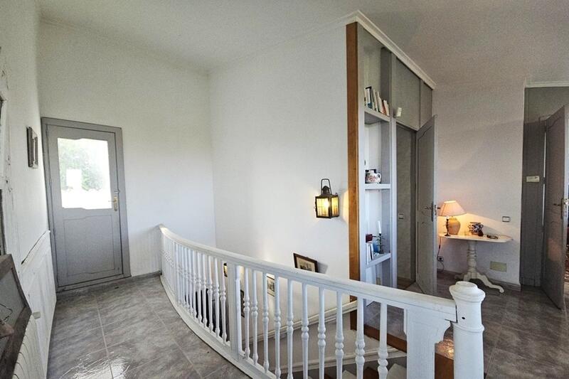 4 Schlafzimmer Landhaus zu verkaufen