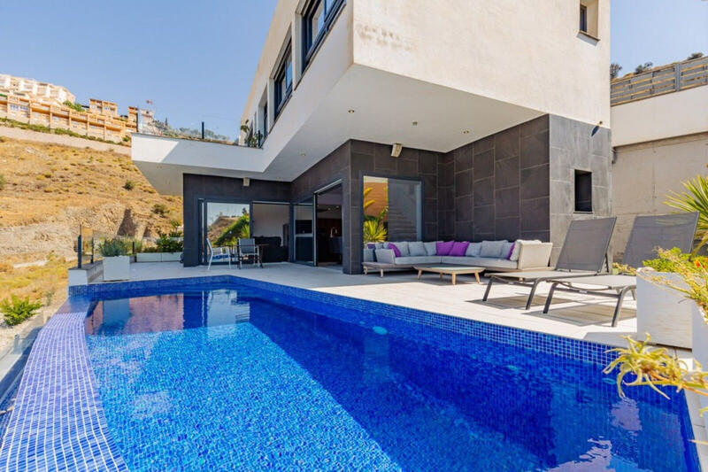 Villa for sale in Torrox, Málaga