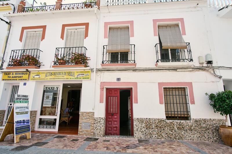 Stadthaus zu verkaufen in Nerja, Málaga