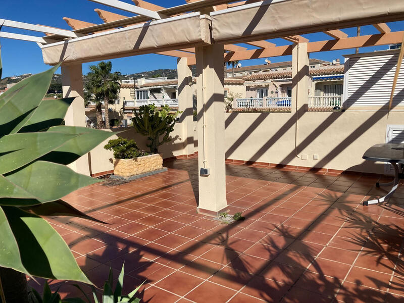 2 Cuarto Casa de Campo en venta