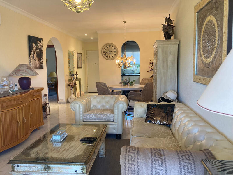 2 Cuarto Casa de Campo en venta