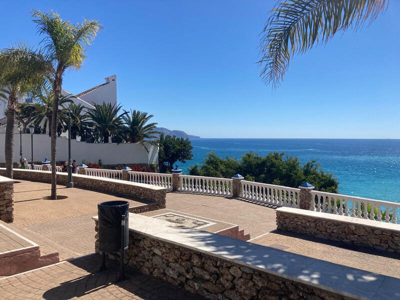 2 спальная комната квартира продается