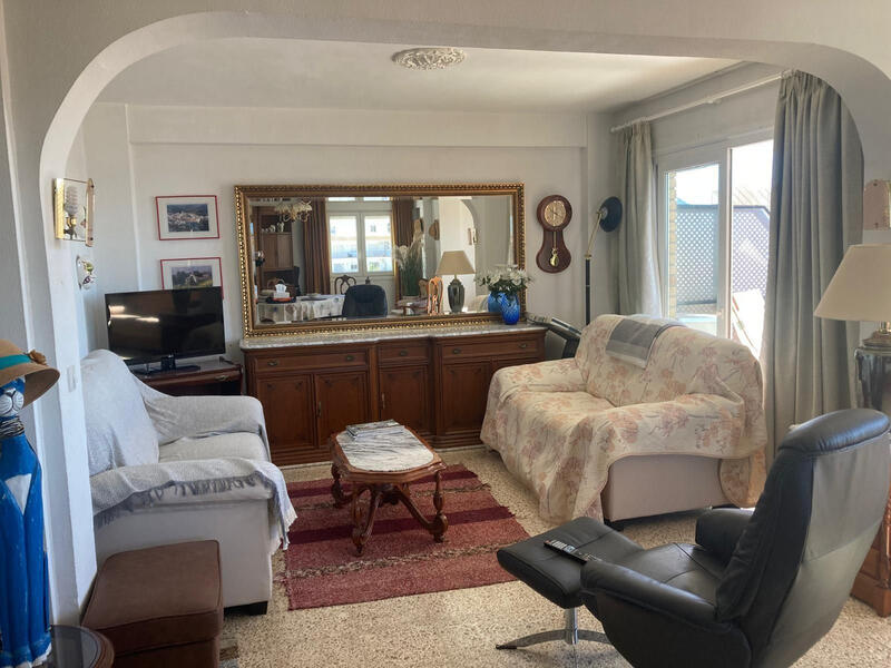 2 спальная комната квартира продается